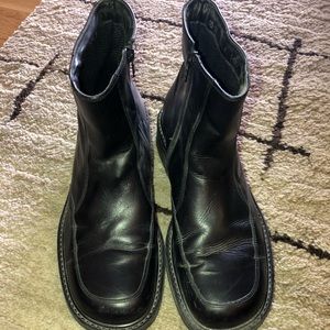 Men’s black leather boots
